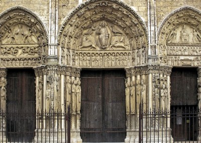 Catedral de Chartres. França, 1145-1194.